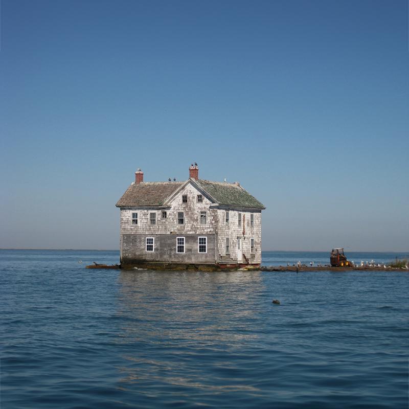 House on Holland Island about to topple into the water
